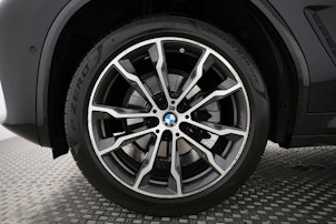 Vehicle image BMW X4 20i xDrive