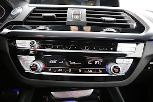 Vehicle image BMW X4 20i xDrive