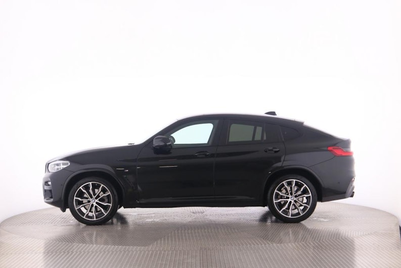 Vehicle image BMW X4