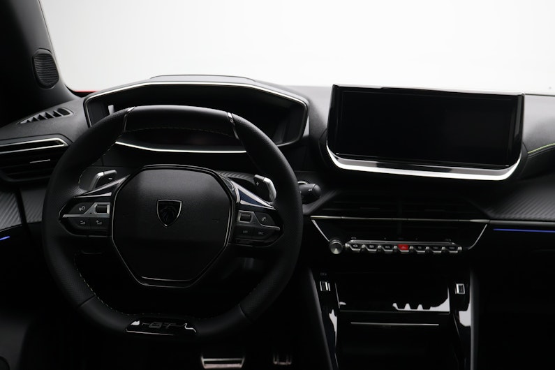 Vehicle image PEUGEOT 2008