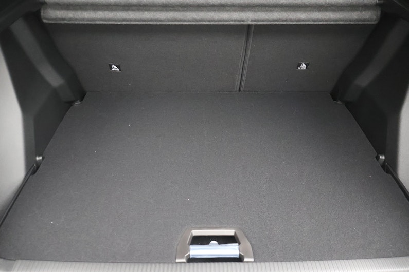 Vehicle image PEUGEOT 2008