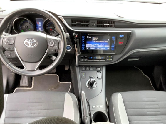 Vehicle image 17 Vehicle image 17