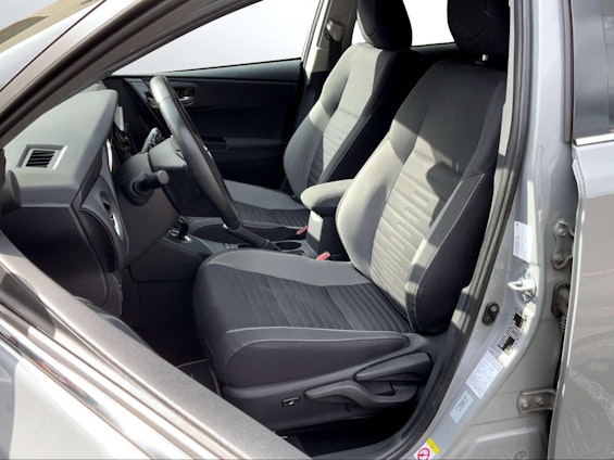 Vehicle image 10 Vehicle image 10