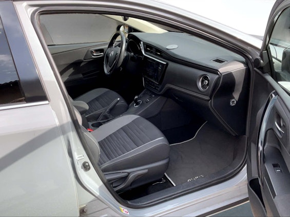 Vehicle image 24 Vehicle image 24