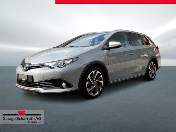 First vehicle image