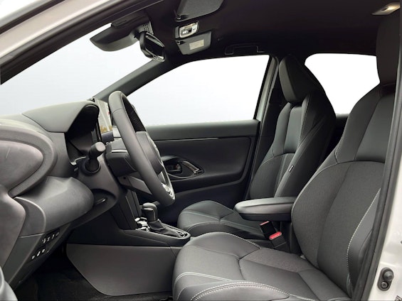 Vehicle image 7