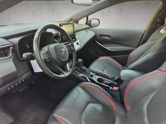 Vehicle image 24 Vehicle image 24