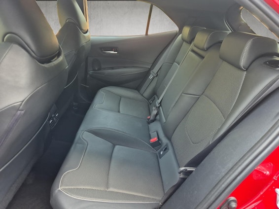 Vehicle image 27 Vehicle image 27