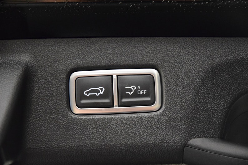 Vehicle image KIA SORENTO