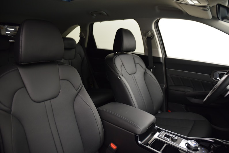 Vehicle image KIA SORENTO