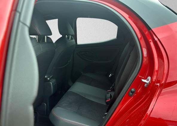 Vehicle image 6 Vehicle image 6