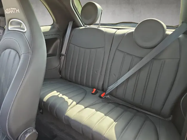 Fiat 595 Abarth 1.4 T-Jet 165 Turismo