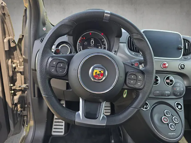 Fiat 595 Abarth 1.4 T-Jet 165 Turismo