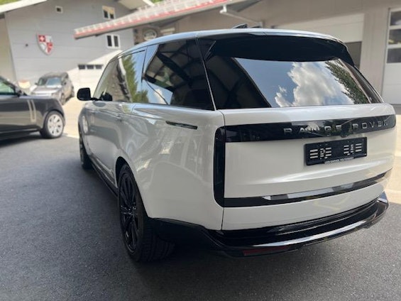 Vehicle image 4 Vehicle image 4