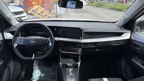 Vehicle image 7 Vehicle image 7