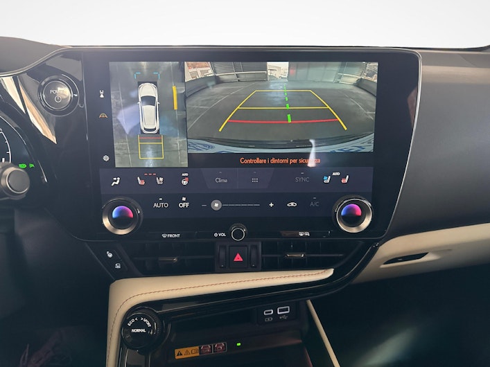 Fahrzeugbild LEXUS NX