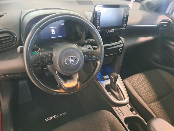 Vehicle image 9