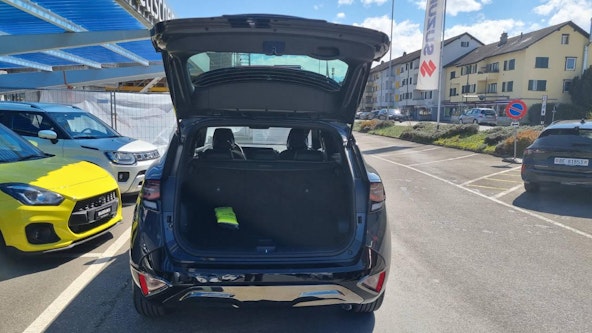 Vehicle image 18 Vehicle image 18