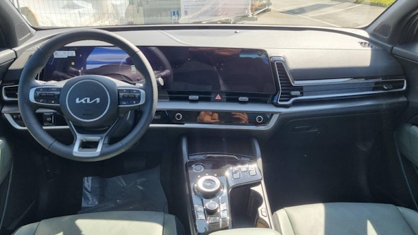 Vehicle image 19 Vehicle image 19