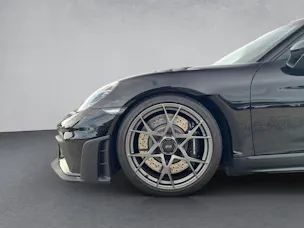 Porsche 718 Cayman GT4 RS