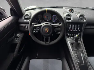 Porsche 718 Cayman GT4 RS