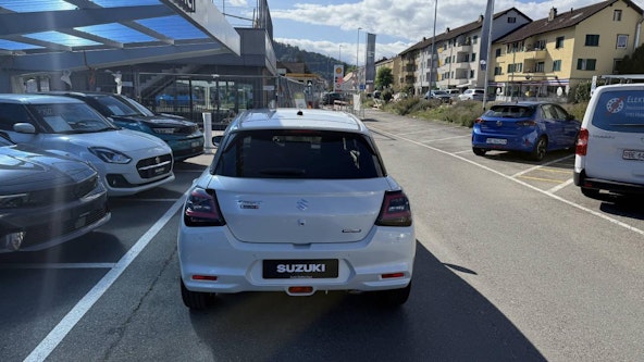 Vehicle image 14 Vehicle image 14