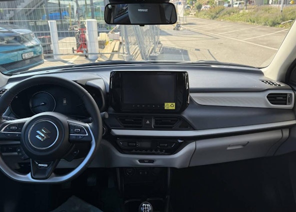 Vehicle image 17 Vehicle image 17