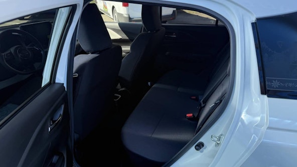 Vehicle image 19 Vehicle image 19