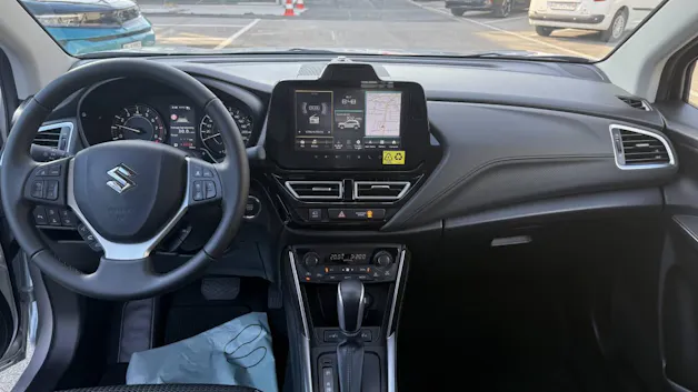 Suzuki S-Cross 1.4 T Compact Top Hybrid 4x4