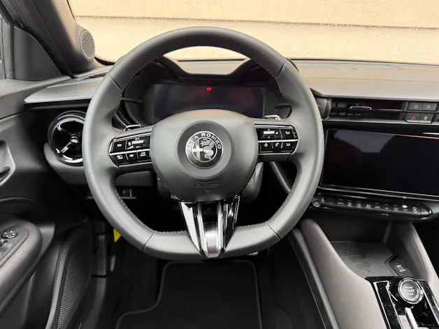ALFA ROMEO Junior 1.2 48V Hybrid Speciale