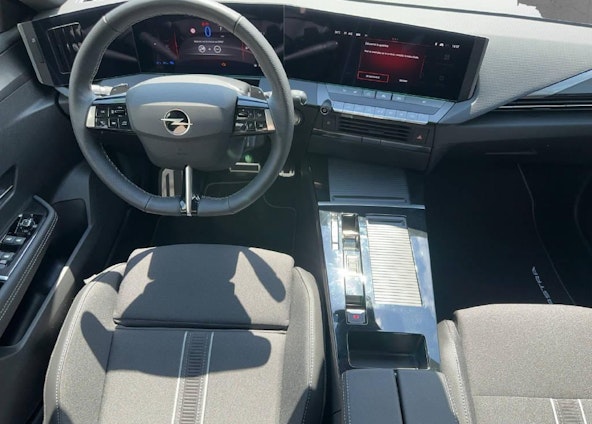 Vehicle image 8 Vehicle image 8