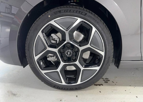 Vehicle image 11 Vehicle image 11