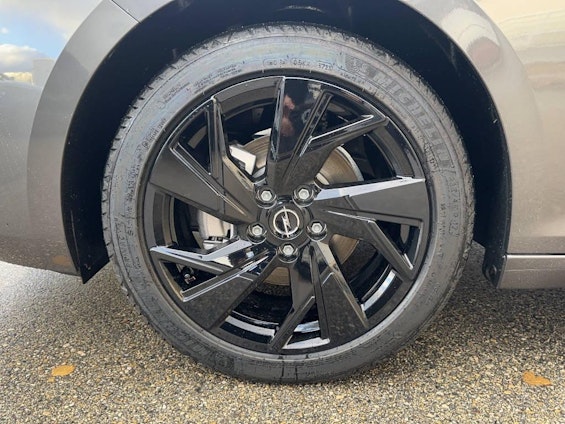 Vehicle image 11 Vehicle image 11