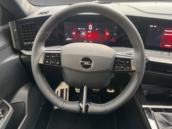 Vehicle image 9 Vehicle image 9