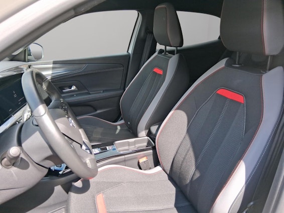 Vehicle image 8 Vehicle image 8