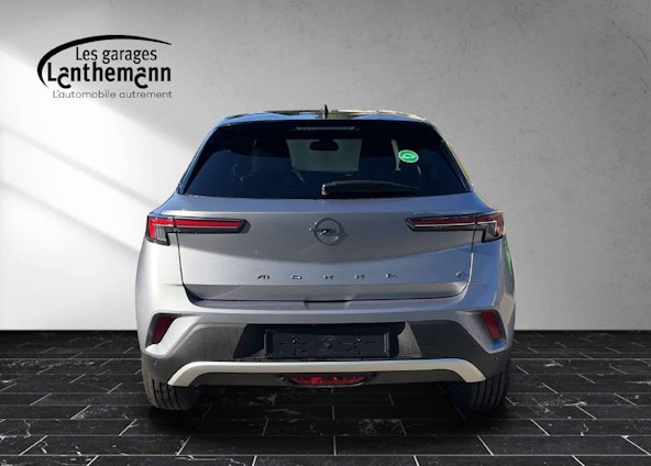 Vehicle image 3 Vehicle image 3