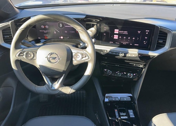 Vehicle image 8 Vehicle image 8