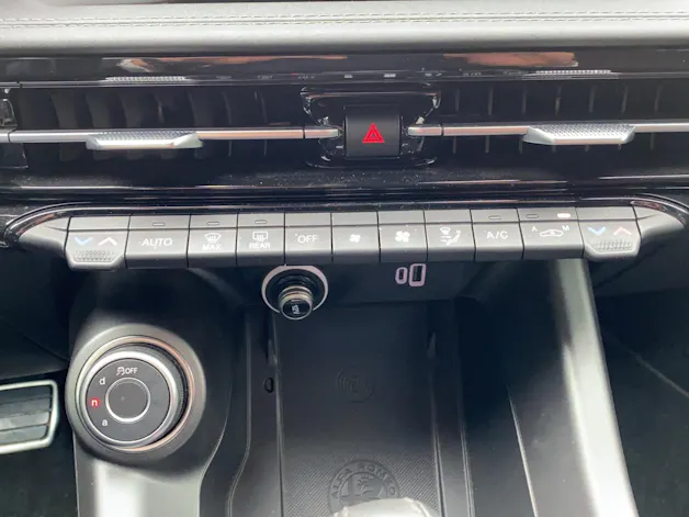 Alfa Romeo Tonale 1.5 48V Hybrid Speciale