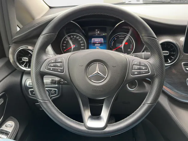 Mercedes-Benz EQV 300 Avantgarde lang 7-Plätze