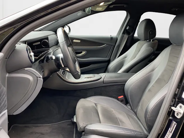 Mercedes-Benz E 200 AMG Line 9G-Tronic