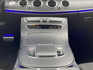 Mercedes-Benz E 200 AMG Line 9G-Tronic
