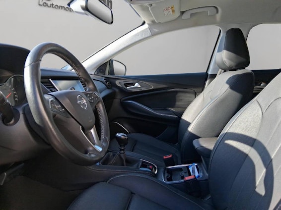 Vehicle image 7 Vehicle image 7