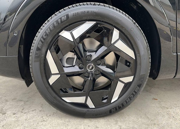 Vehicle image 11 Vehicle image 11