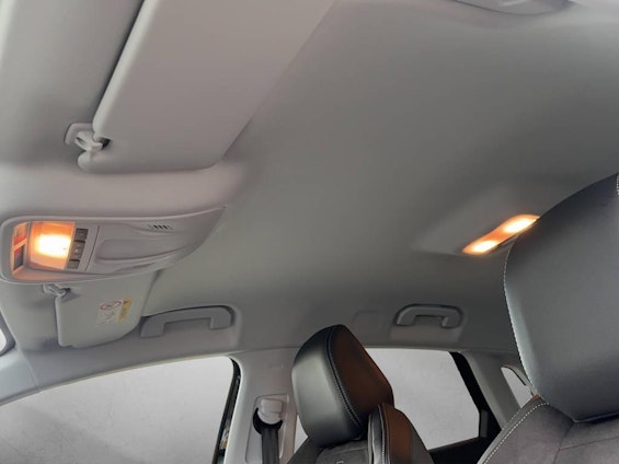 Vehicle image 10 Vehicle image 10