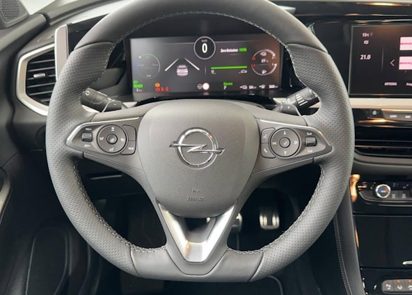 Vehicle image 9 Vehicle image 9