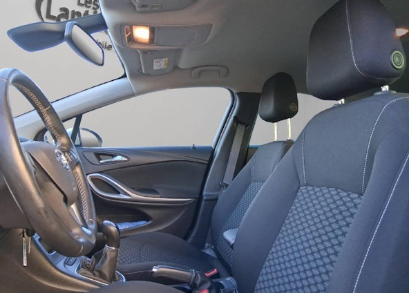 Vehicle image 7 Vehicle image 7