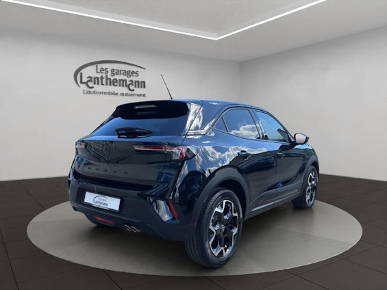 Vehicle image 4 Vehicle image 4