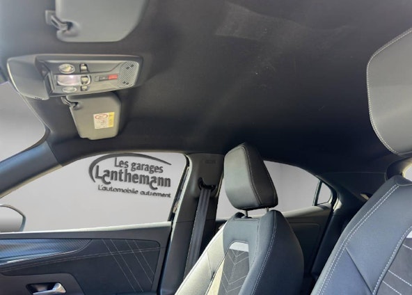 Vehicle image 14 Vehicle image 14