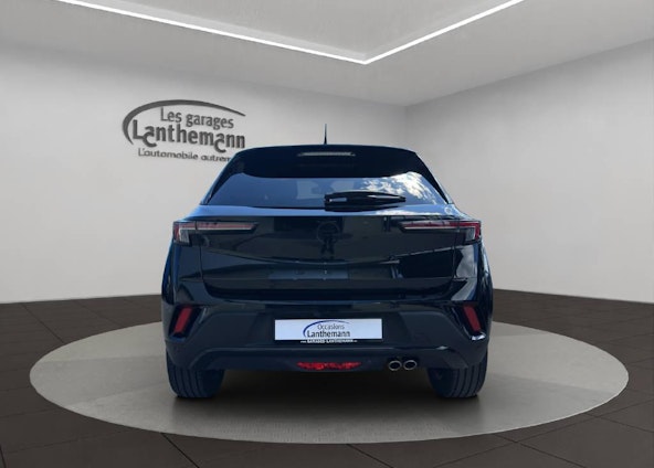 Vehicle image 3 Vehicle image 3