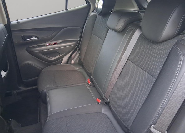 Vehicle image 16 Vehicle image 16